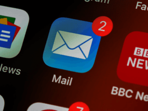mail app on apple phone