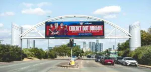 manchester super giants ad over trafford arch