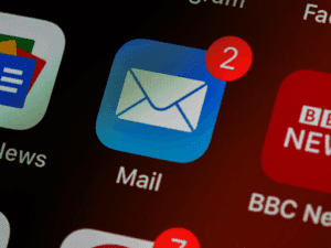 mail app on apple phone