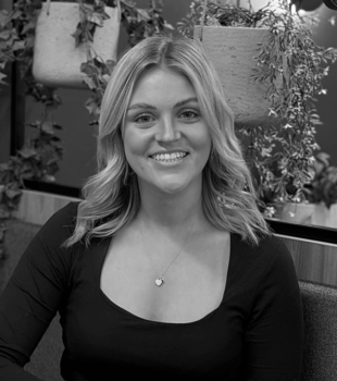 Vicky Mepstead headshot