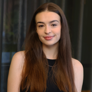 Jess G headshot
