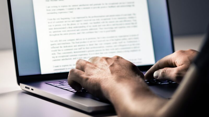 b2b content marketing on desktop