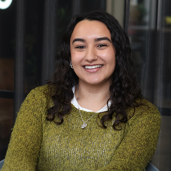 niala crampton headshot