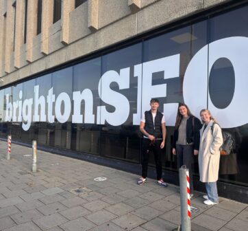 embryo at the brighton centre ready for the event