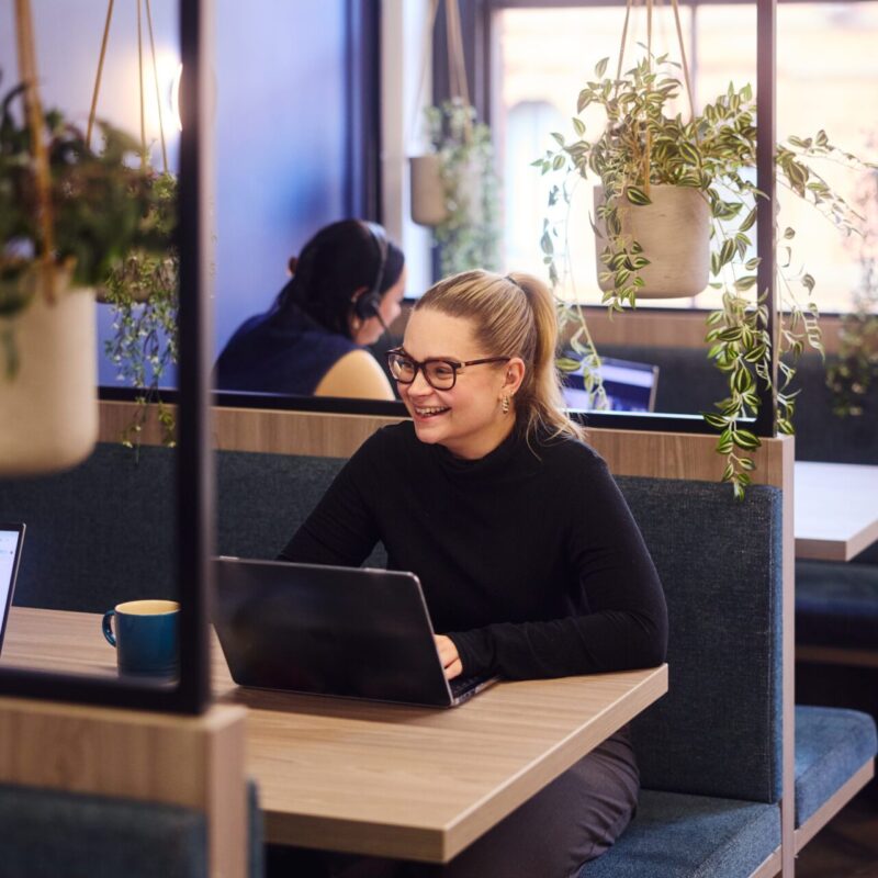 Facebook Advertising 17 embryo's head of paid social, harriet tuite working in office